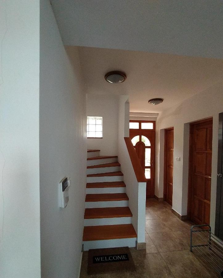 Lilla Villa Шіофок Екстер'єр фото